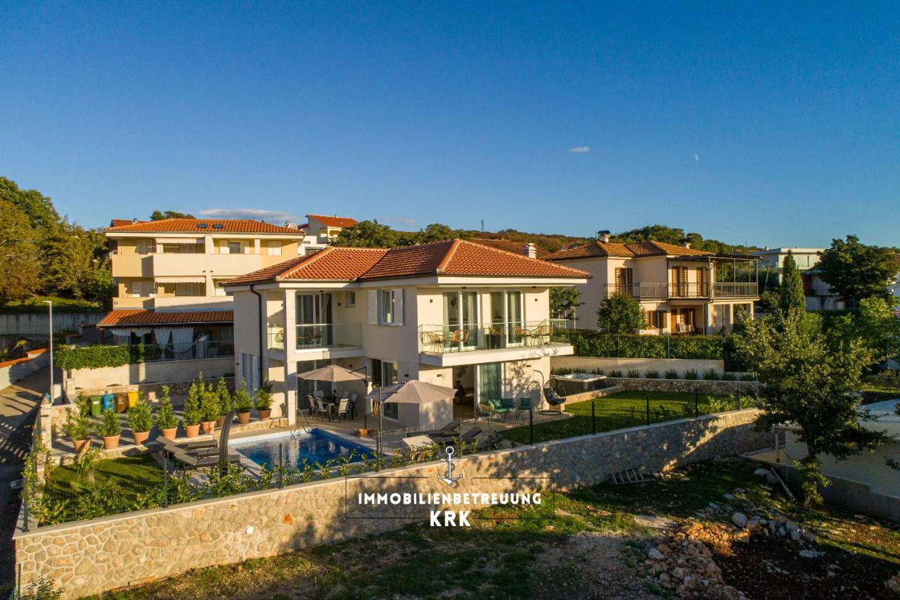 Villa Richard Malinska Exterior photo